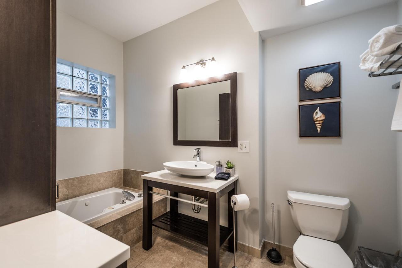Vibrant And Modern 2-Bedroom Home Near Downtown Chicago Kültér fotó